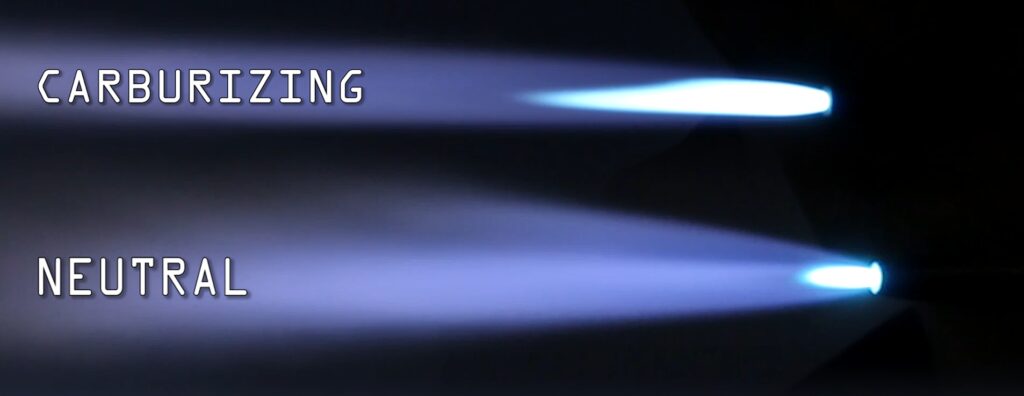 difference between a neutral flame and a carburizing flame
