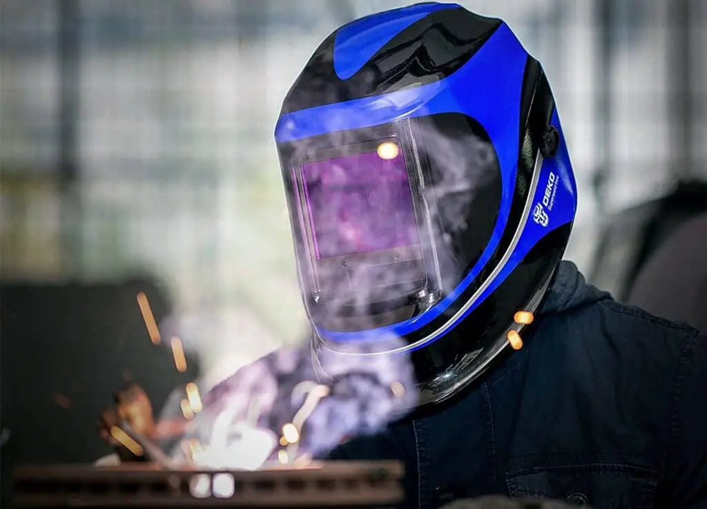 Do Welding Helmets Charge in the Sun